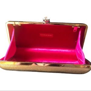 Victoria’s Secret Diamond Clasp Clutch Hard Case Pink Velvet Lined Pre-Loved